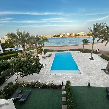 2 Bdr Amazing Views Joubal Apartment