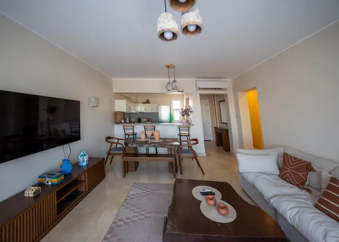 Joubal 2br • Floor Lagoon View شقة الغردقة
