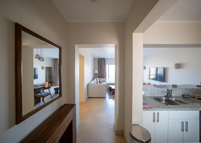 شقة Joubal 2br • Floor Lagoon View *