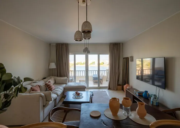 شقة Joubal 2br • Floor Lagoon View *